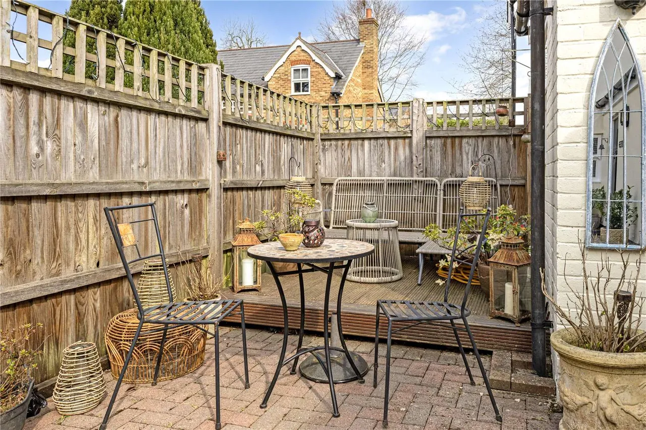 Yeomans Keep, Chorleywood, Rickmansworth, Hertfordshire, WD3 5RU, photo 11