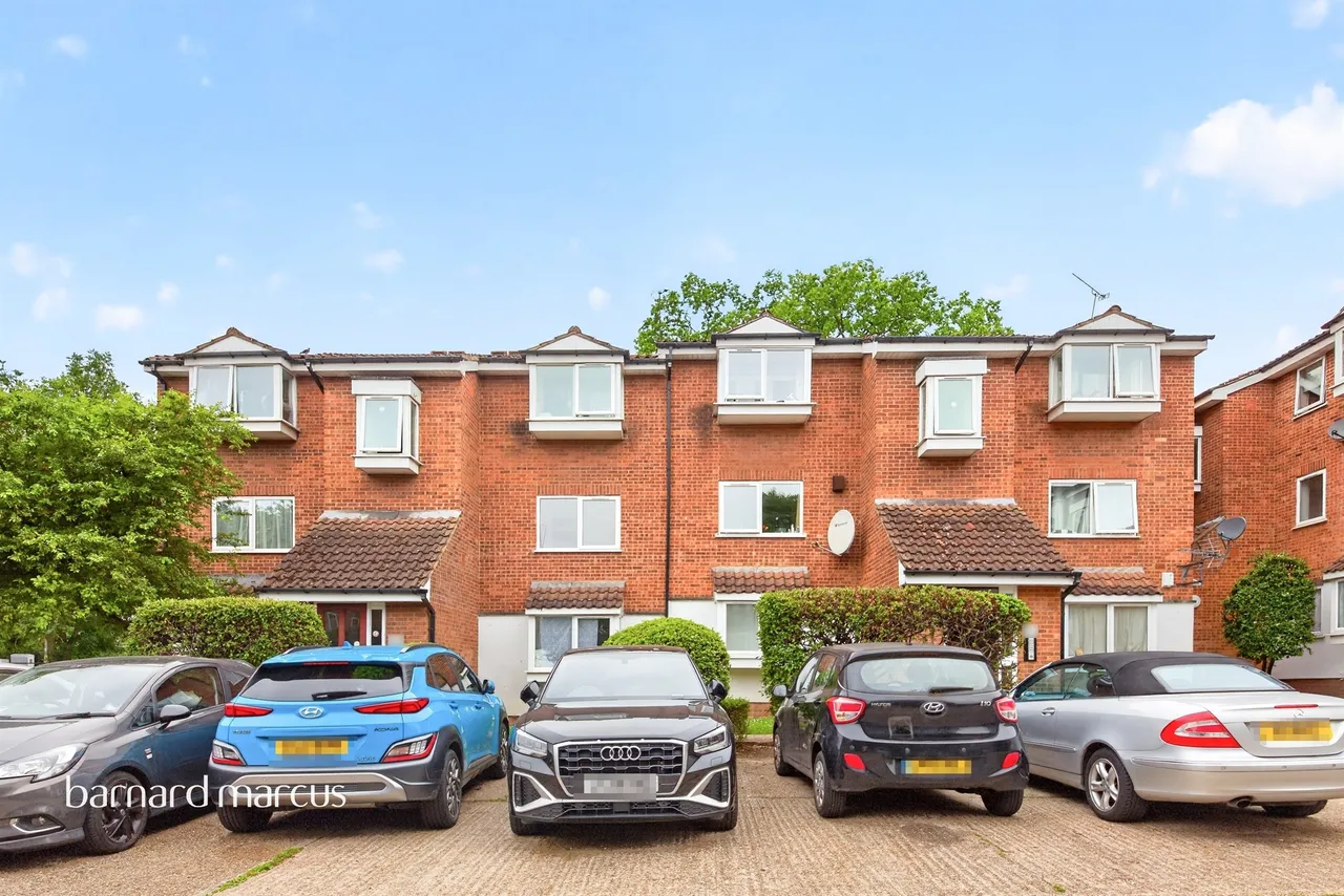 Poplar Grove, London, N11, photo 14
