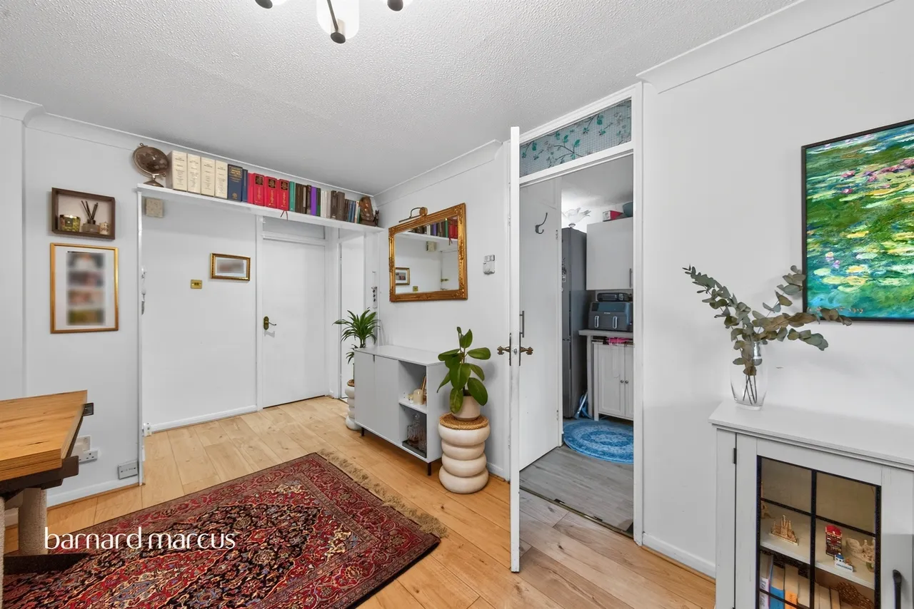 Poplar Grove, London, N11, photo 6