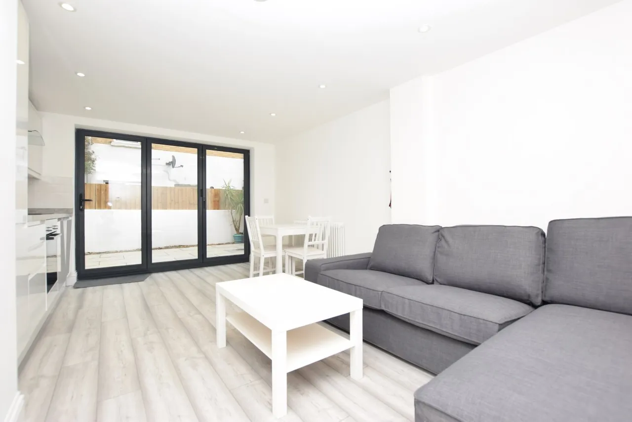 Crawford Road, London, SE5, photo 2