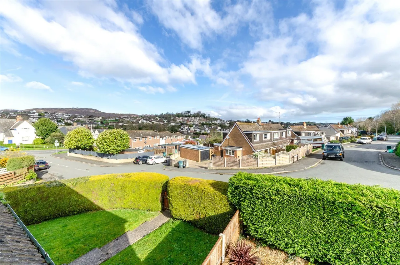 Bryn Seiri Road, Conwy, LL32, photo 12