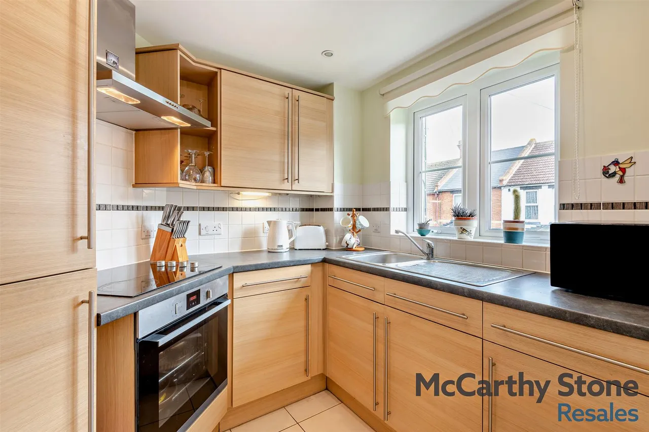 Minster Drive, Herne Bay, CT6, photo 3