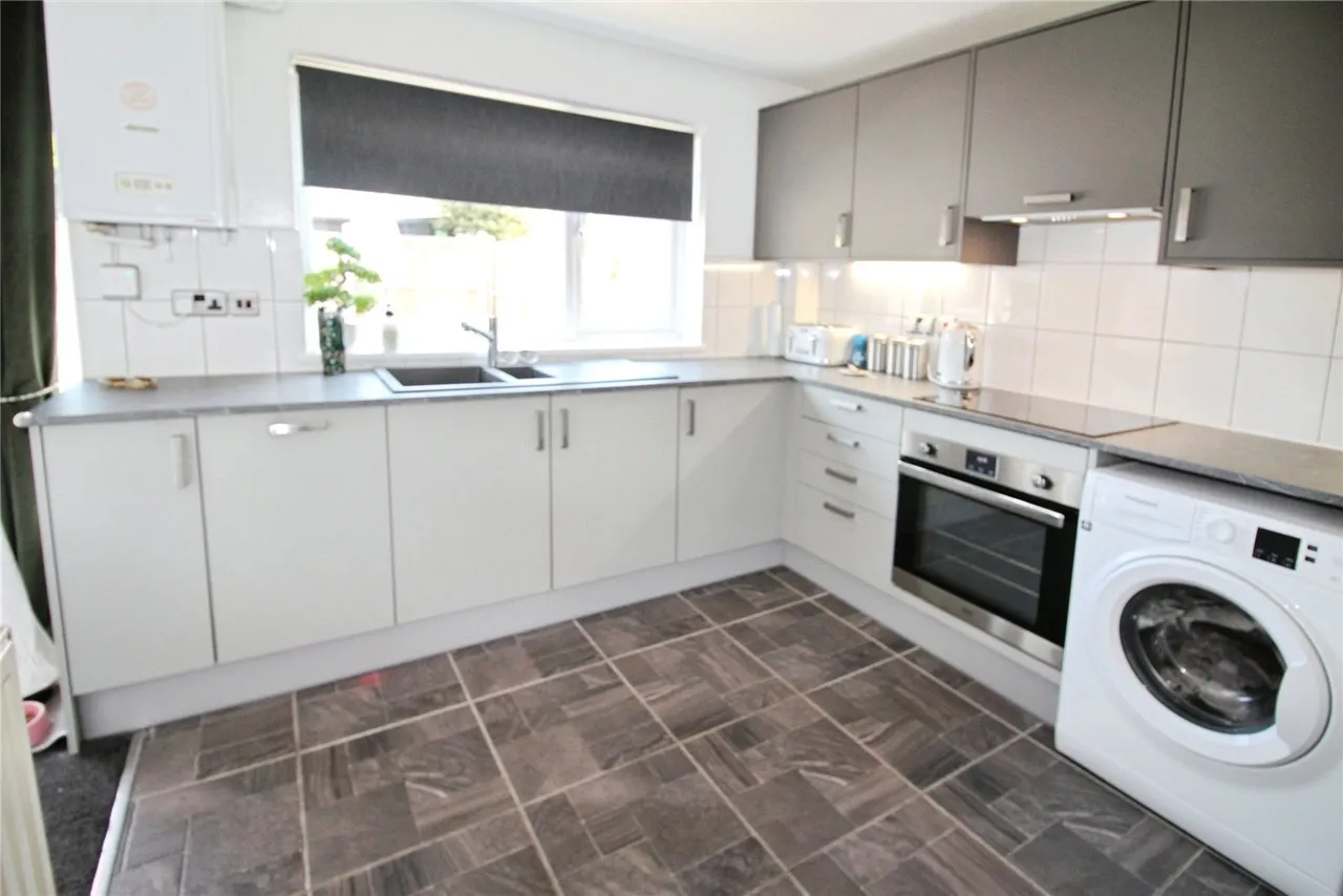 Rectory Park Drive, Basildon, Essex, SS13, photo 2