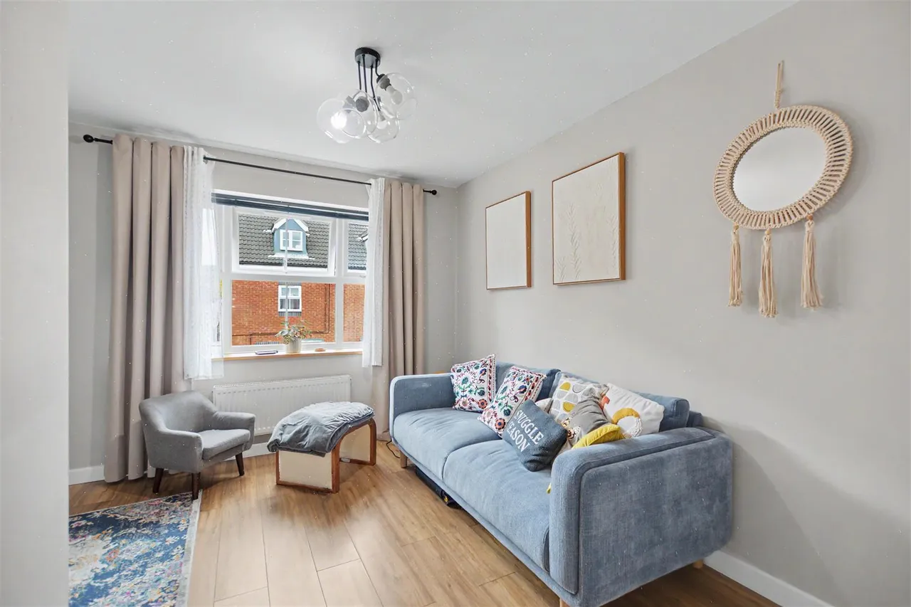 Gough Grove, Long Eaton, NG10, photo 10