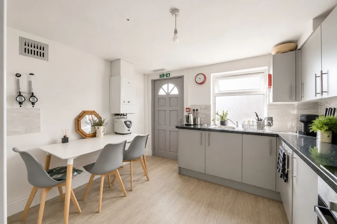Hexthorpe Road, Hexthorpe, Doncaster, photo 2