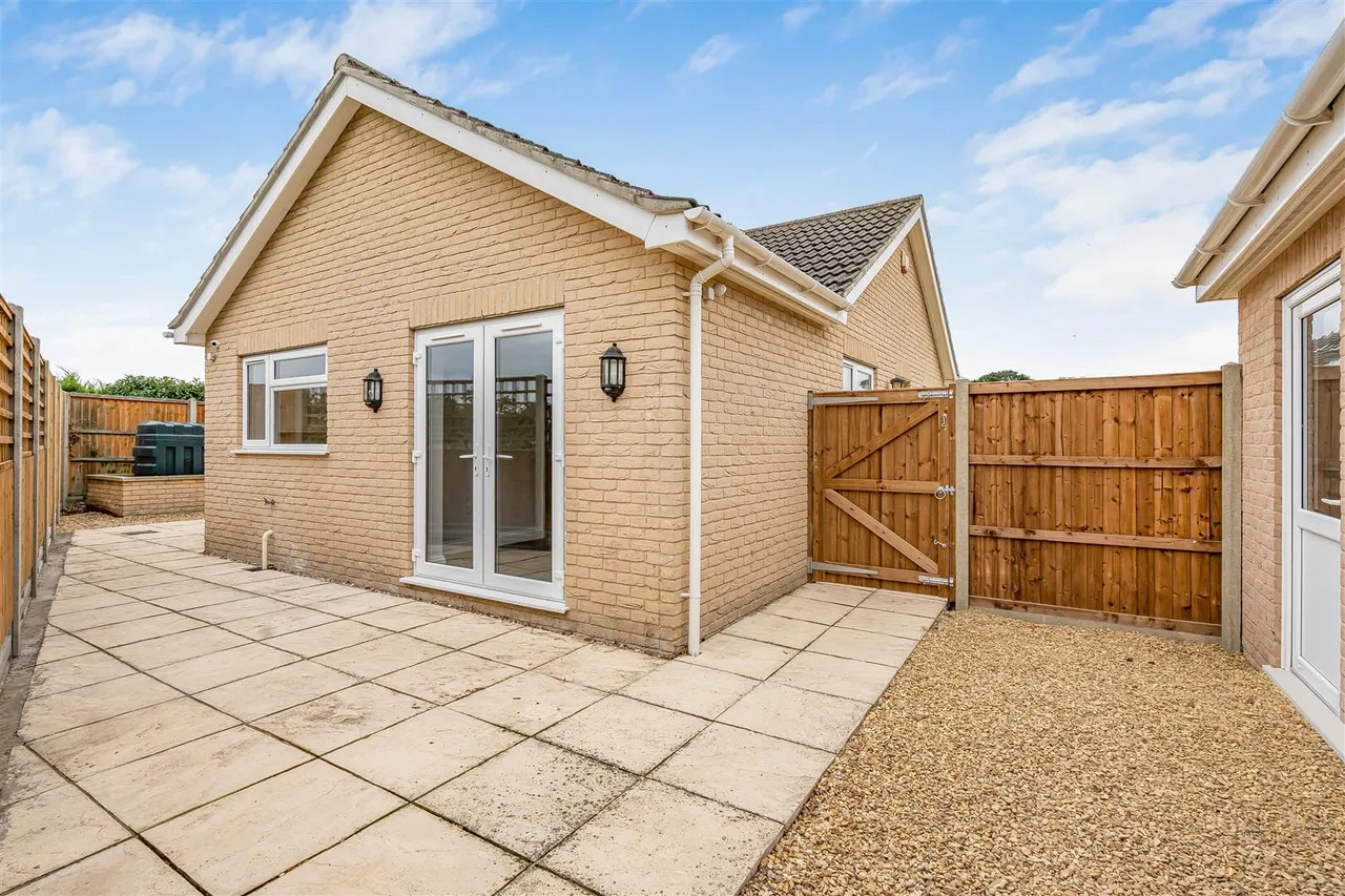 Clements Way, Beck Row, IP28, photo 18