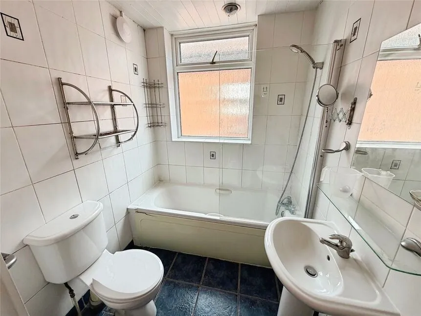 St. Agnes Road, Belle Vue, Doncaster, South Yorkshire, DN4, photo 5