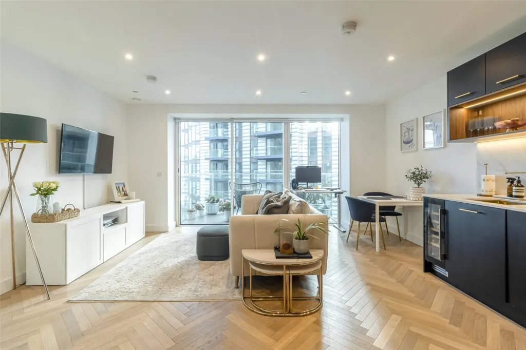 1 bed flat for sale, Brigadier Walk, Woolwich, SE18