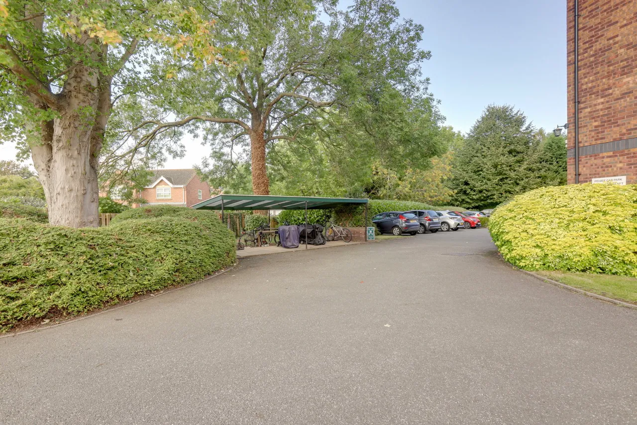 Brielen Court, Nottingham, NG12, photo 11
