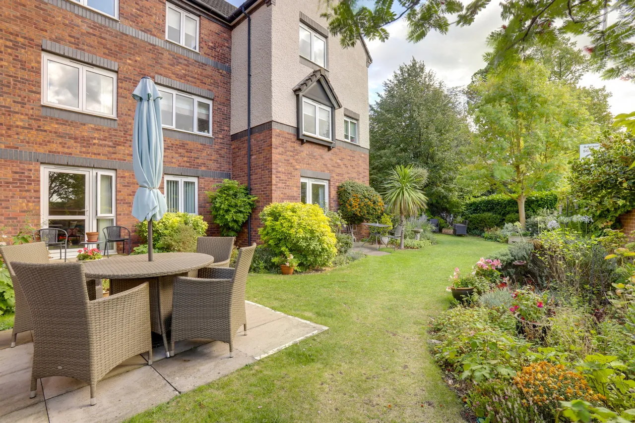 Brielen Court, Nottingham, NG12, photo 4