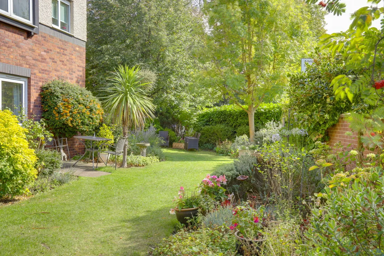 Brielen Court, Nottingham, NG12, photo 5