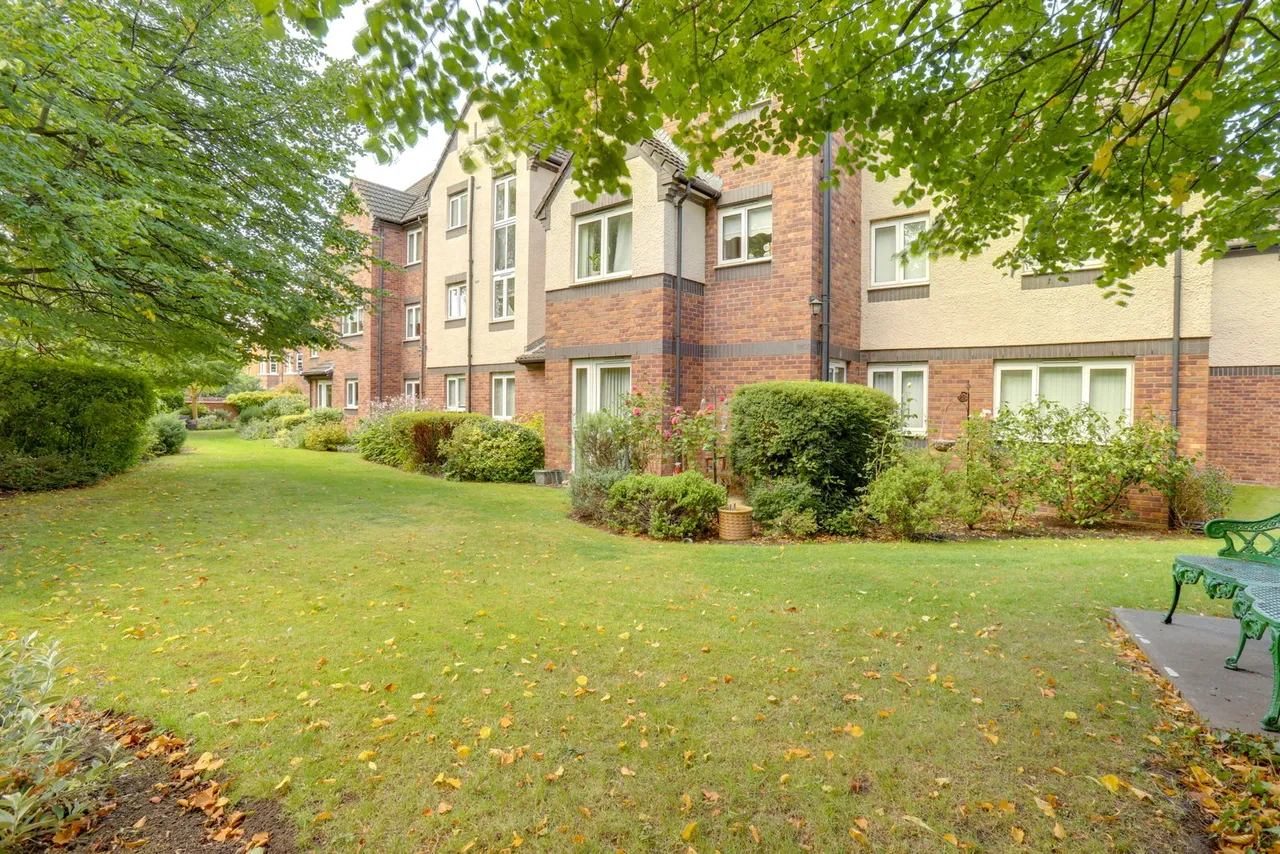 Brielen Court, Nottingham, NG12, photo 21