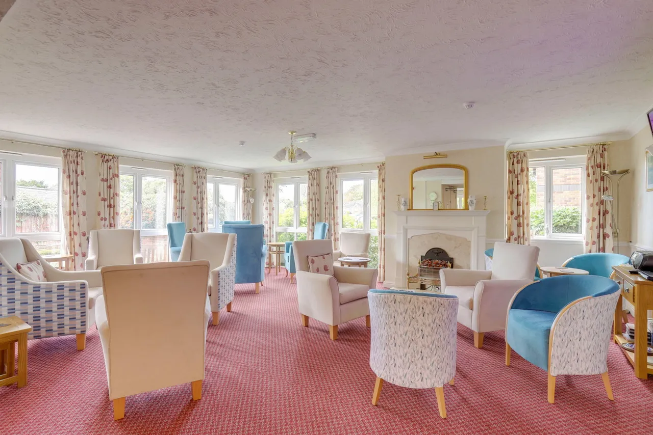 Brielen Court, Nottingham, NG12, photo 13