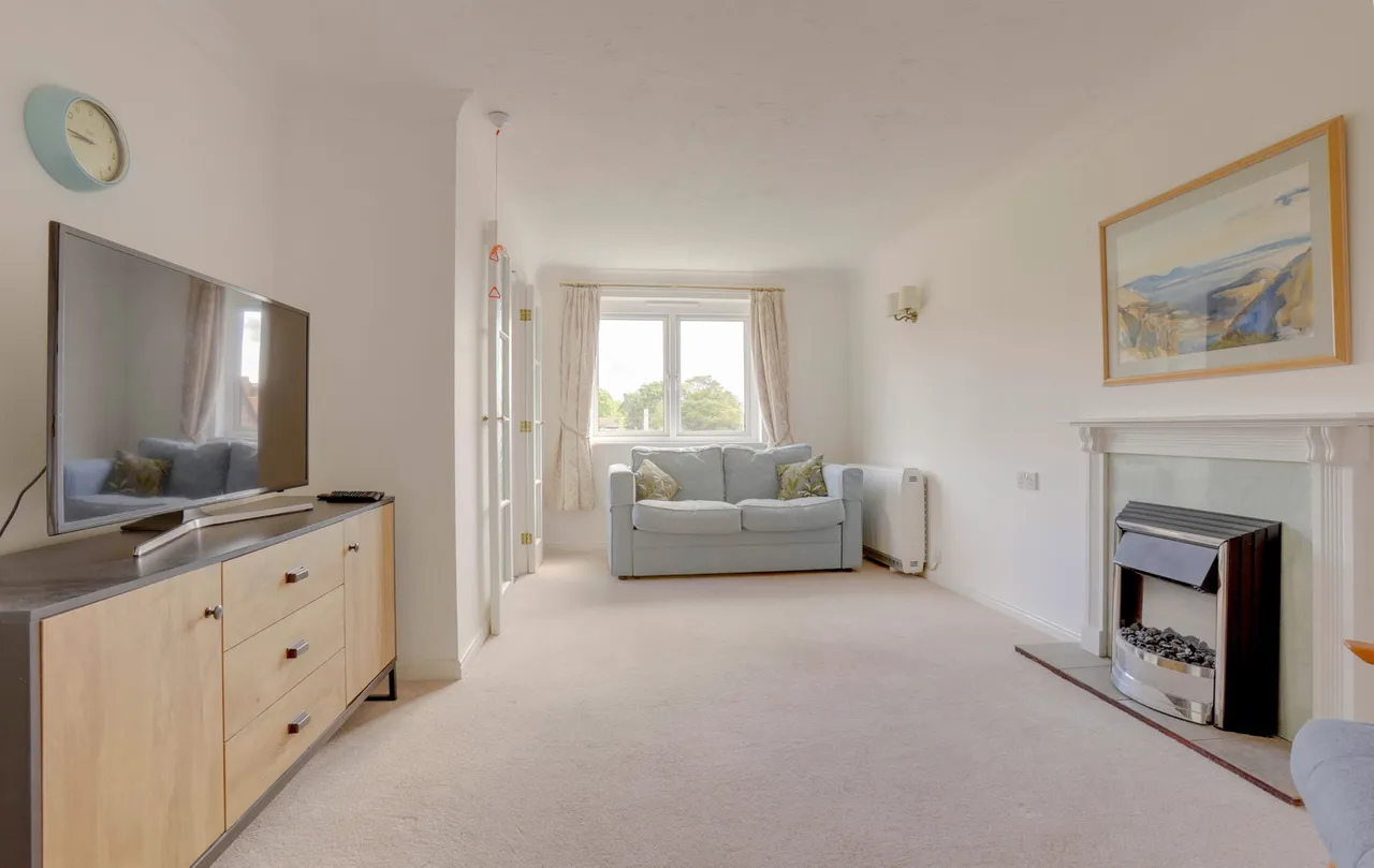 Brielen Court, Nottingham, NG12, photo 9
