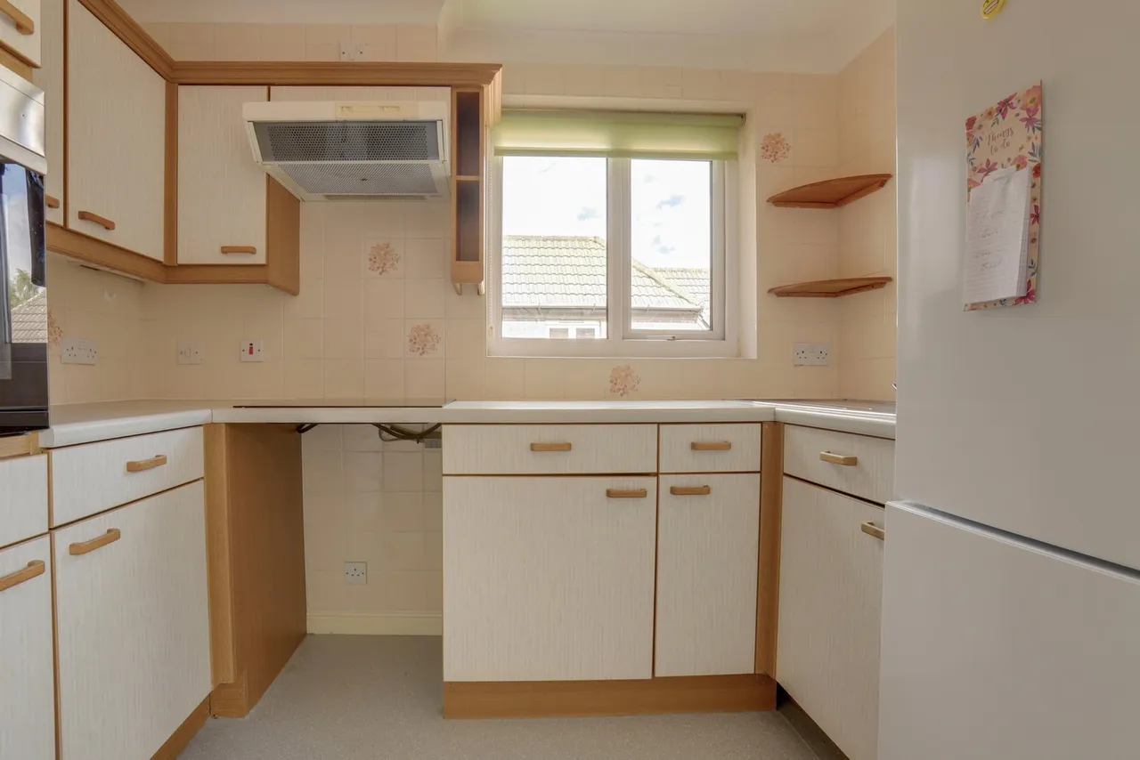 Brielen Court, Nottingham, NG12, photo 8