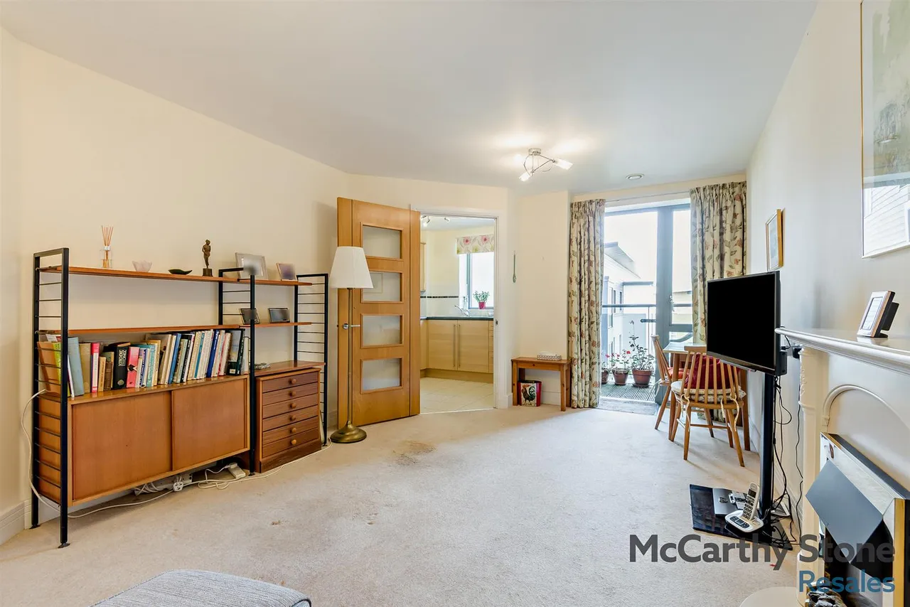 St. Georges Road, Cheltenham, GL50, photo 5