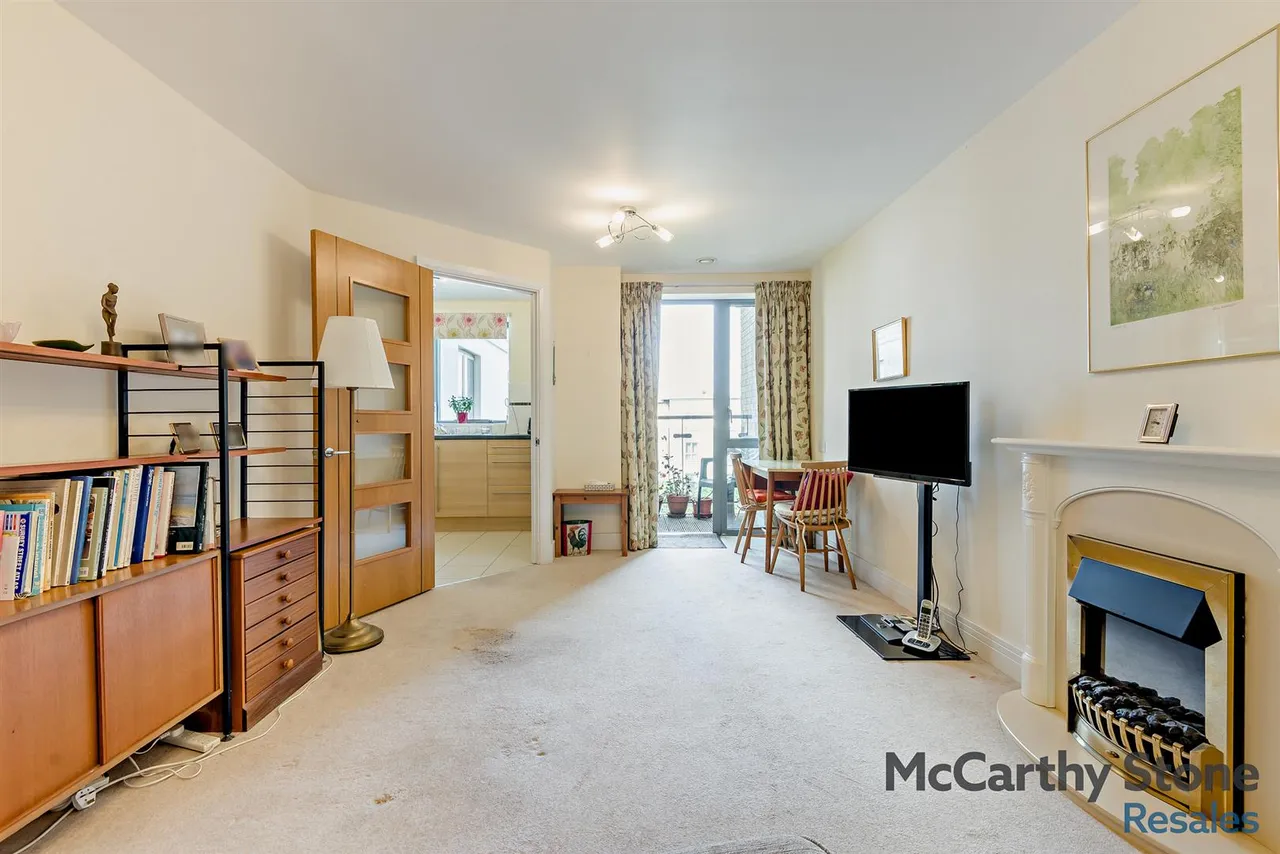 St. Georges Road, Cheltenham, GL50, photo 6