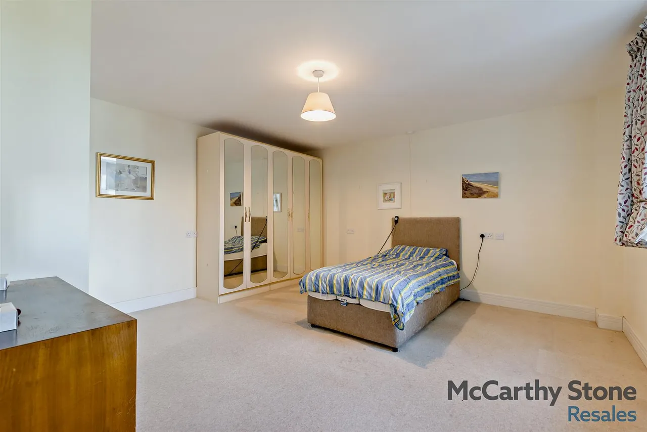 St. Georges Road, Cheltenham, GL50, photo 4