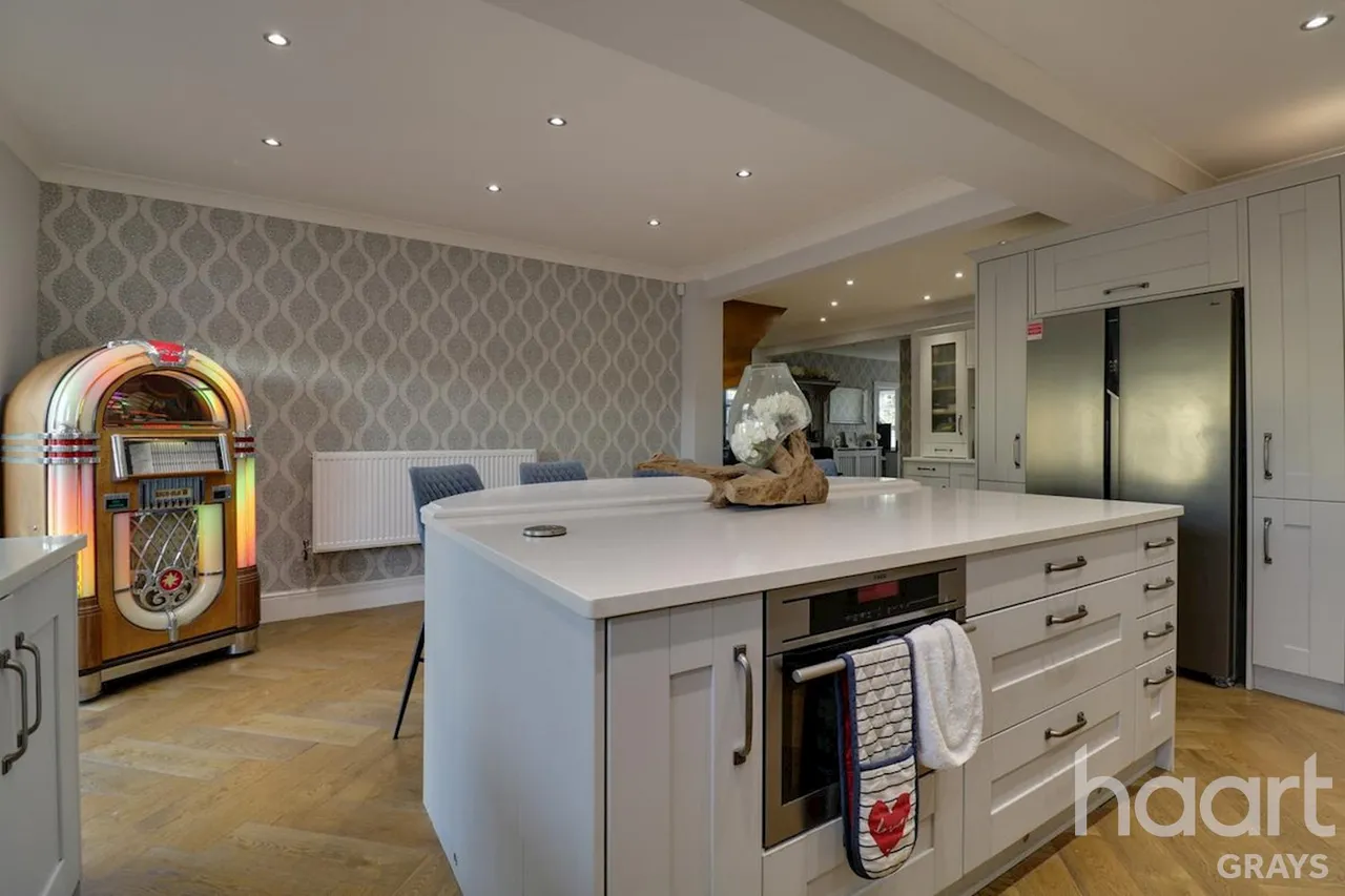 Station Road, West Horndon, CM13, photo 6