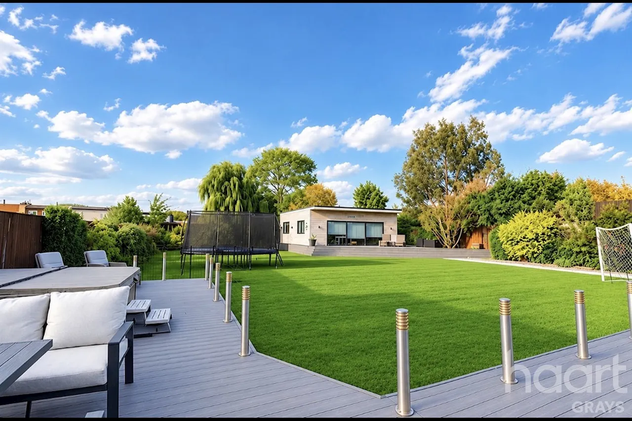 Station Road, West Horndon, CM13, photo 3