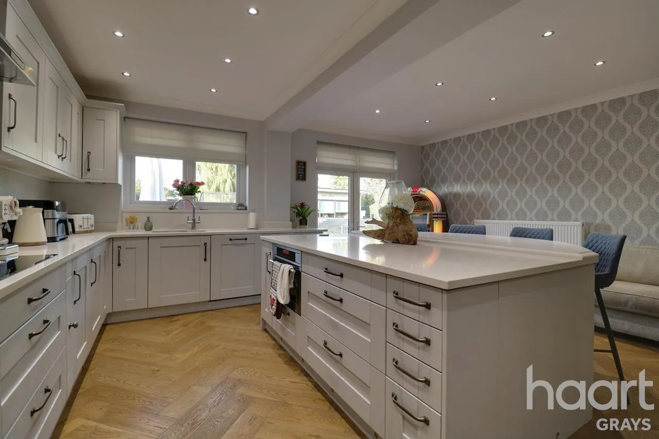 Station Road, West Horndon, CM13, photo 8