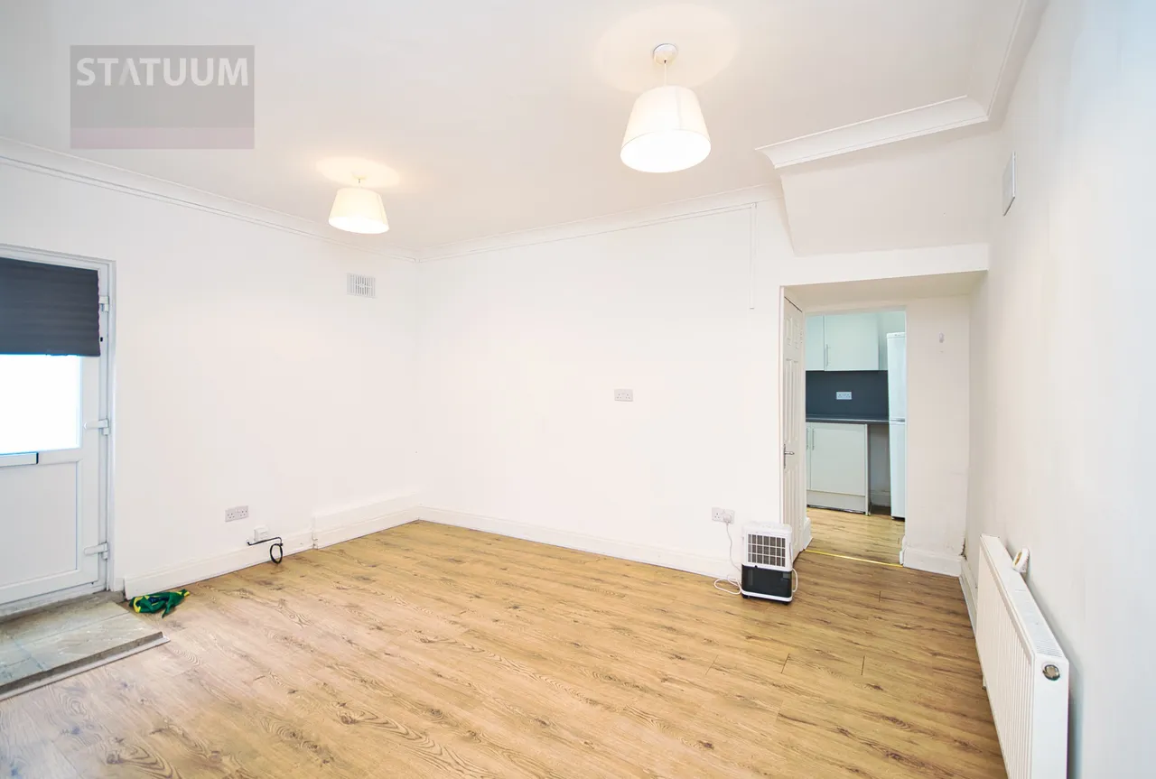 Chingford Mount Road, Chingford, E4, photo 3