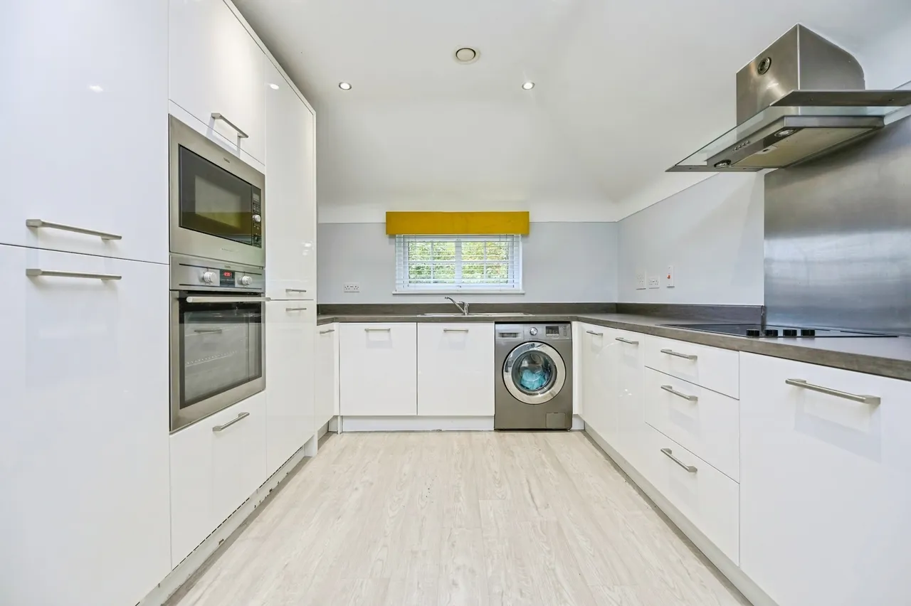 Priorswood Grove, Liverpool, L14, photo 8