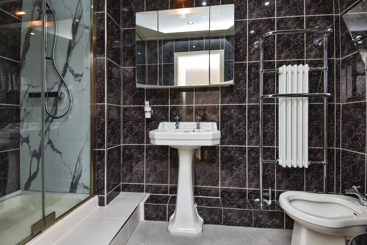 Slyne Hall Heights, Slyne, LA2, photo 13