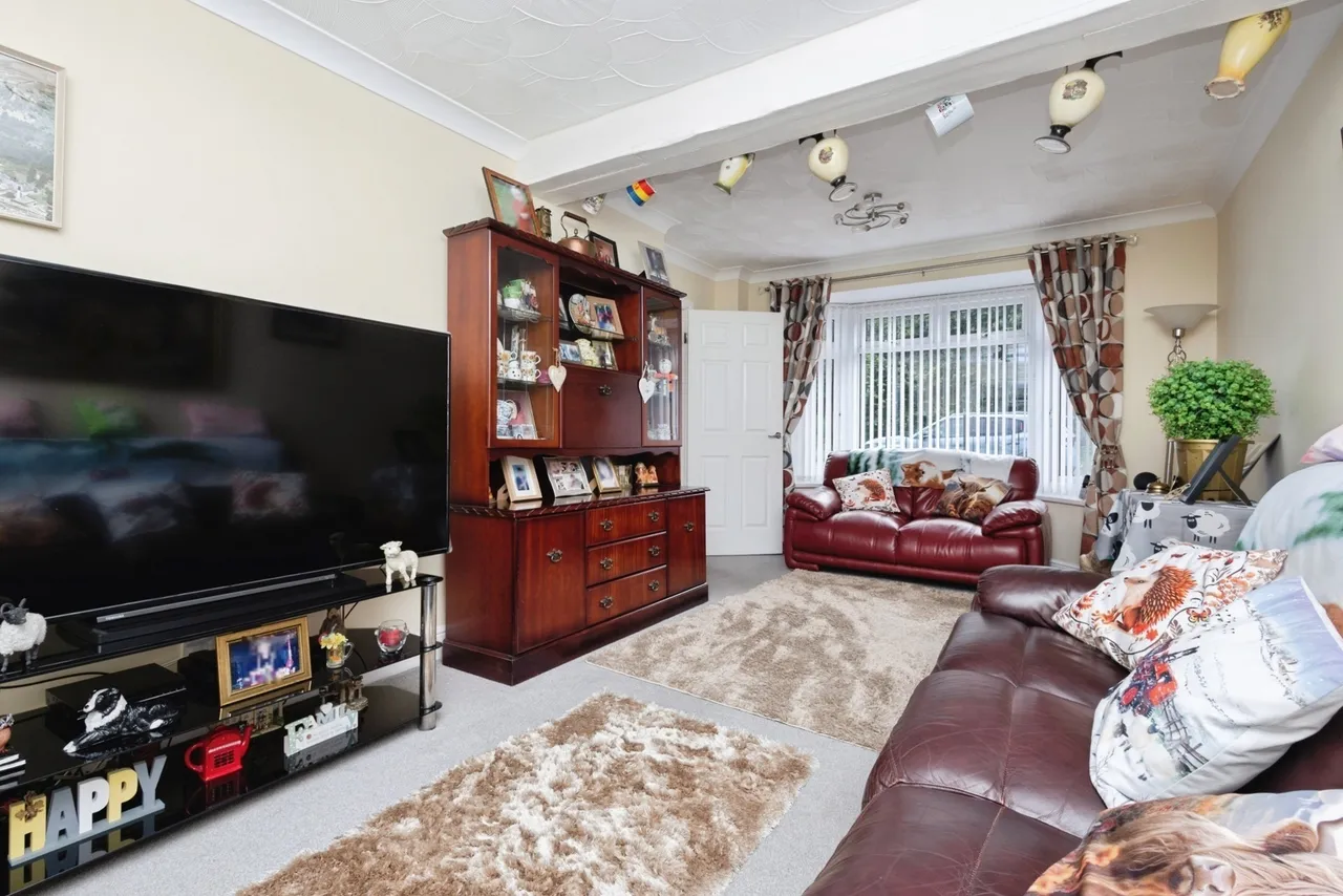 Pen Y Bont Terrace, Crynant, SA10, photo 4
