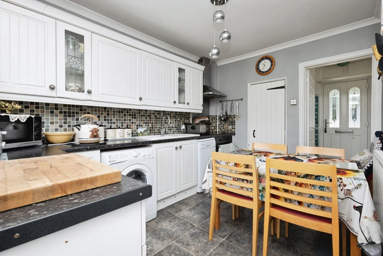 Pen Y Bont Terrace, Crynant, SA10, photo 7