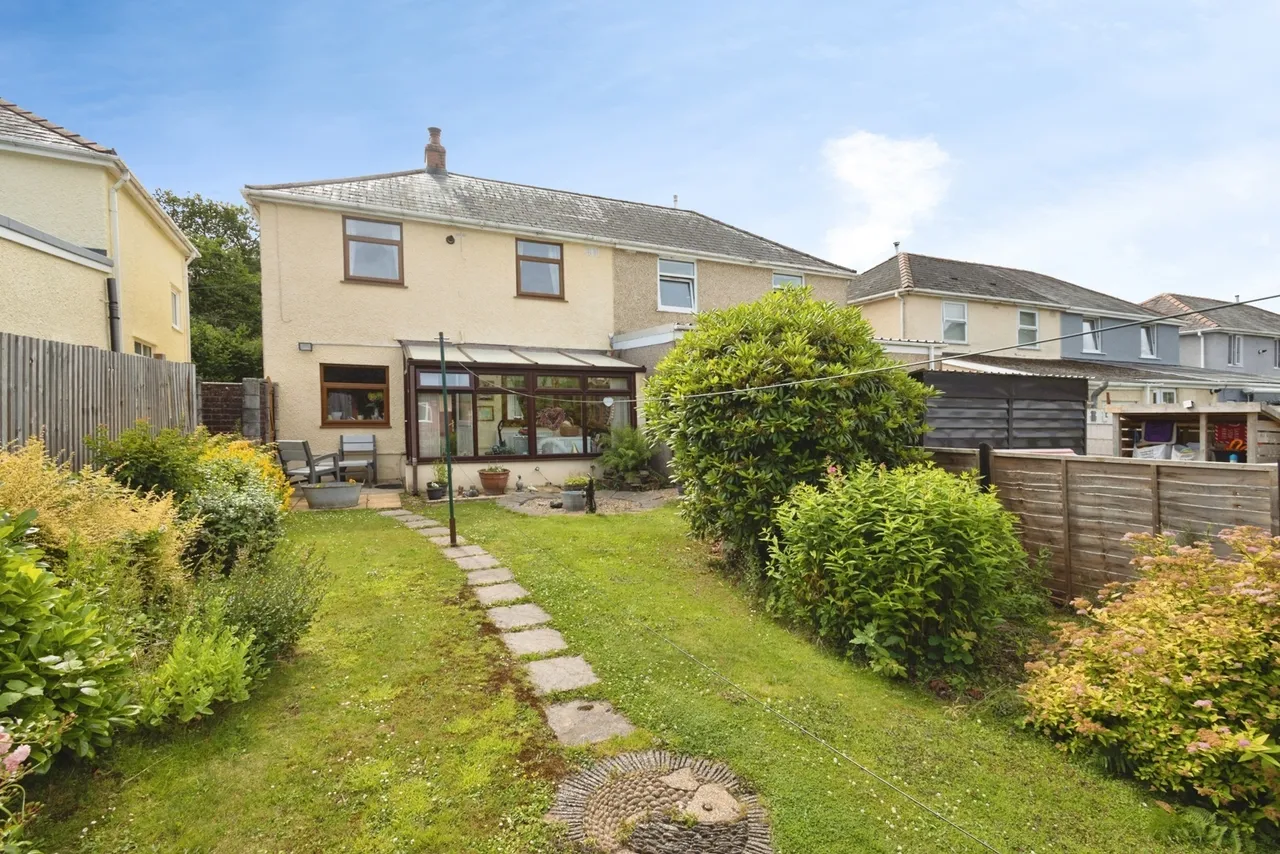 Pen Y Bont Terrace, Crynant, SA10, photo 18