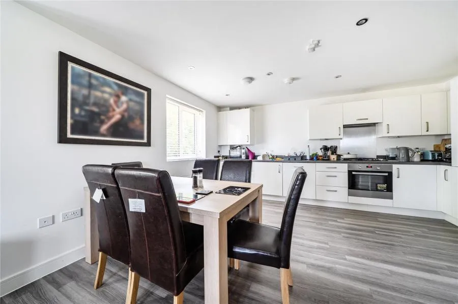 Tom Gaughan Way, Didcot, OX11, photo 6