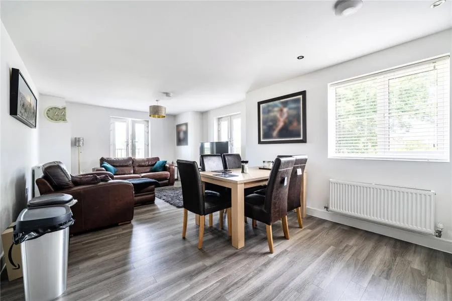 Tom Gaughan Way, Didcot, OX11, photo 9