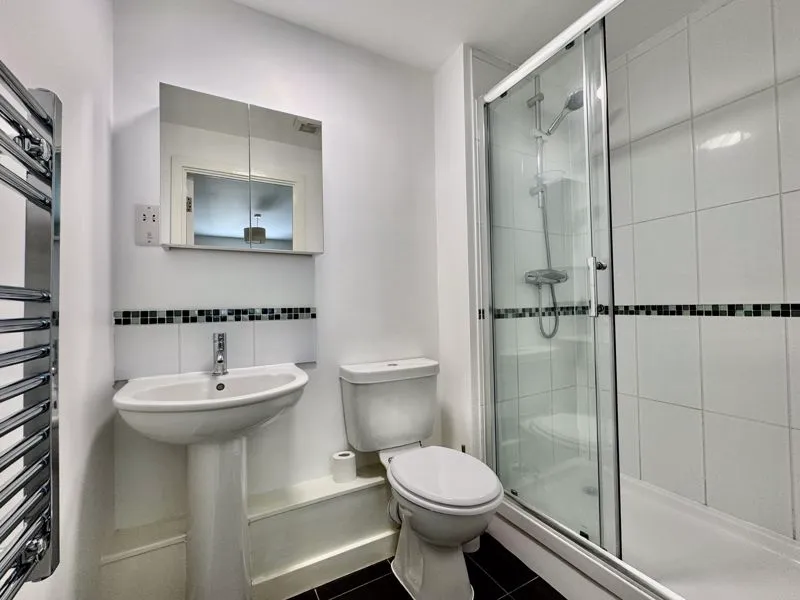 Eaton Avenue, Slough SL1 6EZ, photo 5
