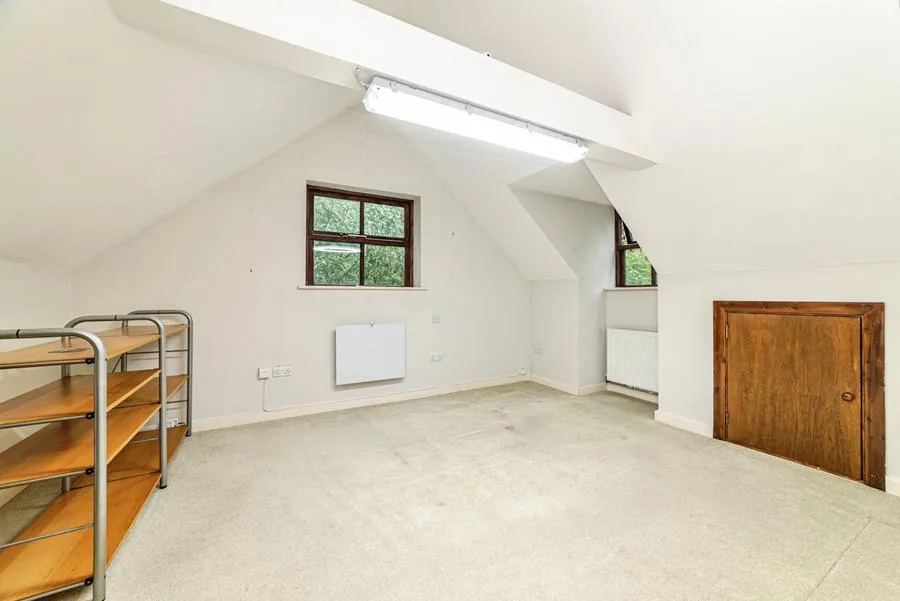 Reading Road, Henley-On-Thames, RG9, photo 37