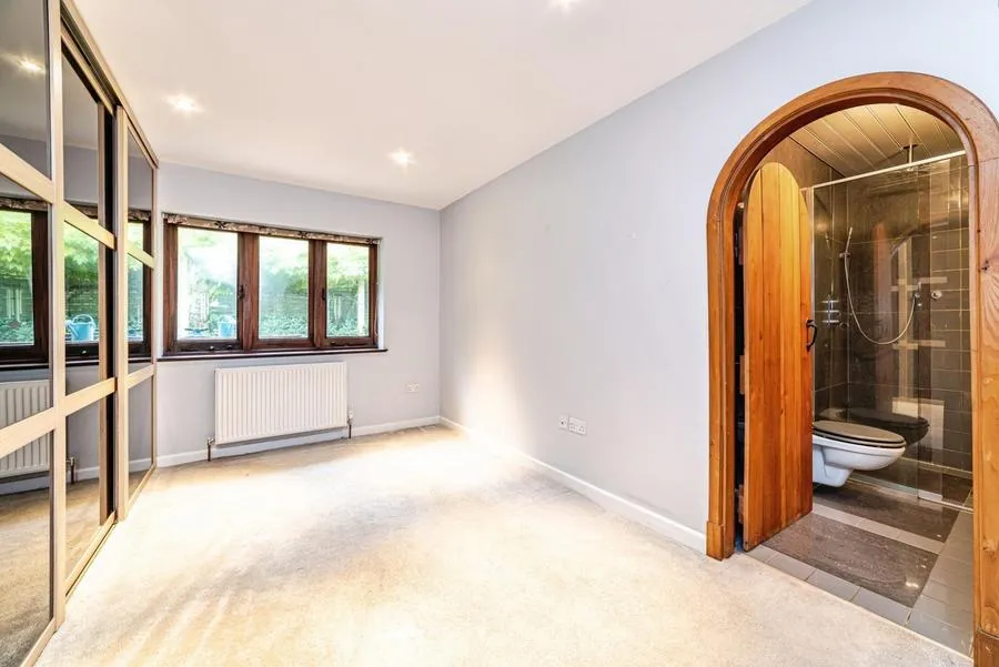 Reading Road, Henley-On-Thames, RG9, photo 25