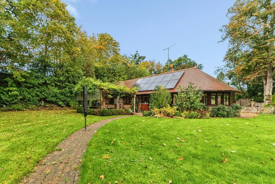 Reading Road, Henley-On-Thames, RG9, photo 49
