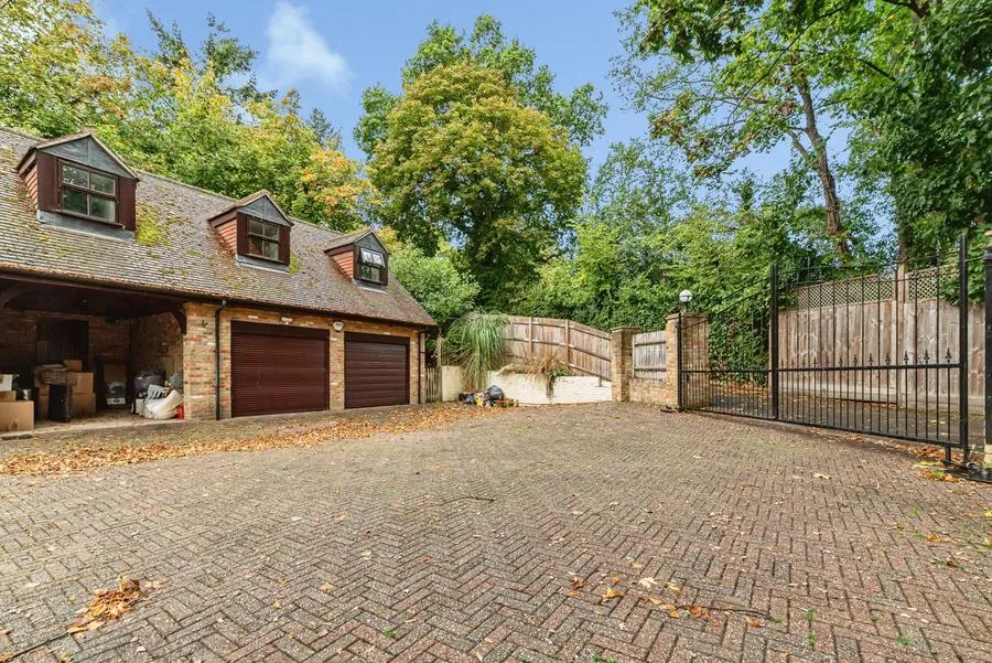 Reading Road, Henley-On-Thames, RG9, photo 45