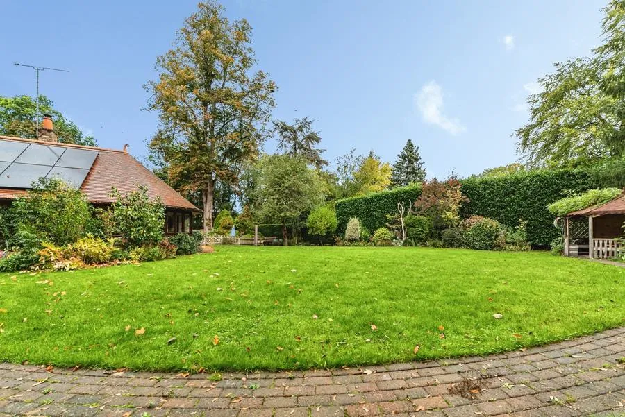 Reading Road, Henley-On-Thames, RG9, photo 42