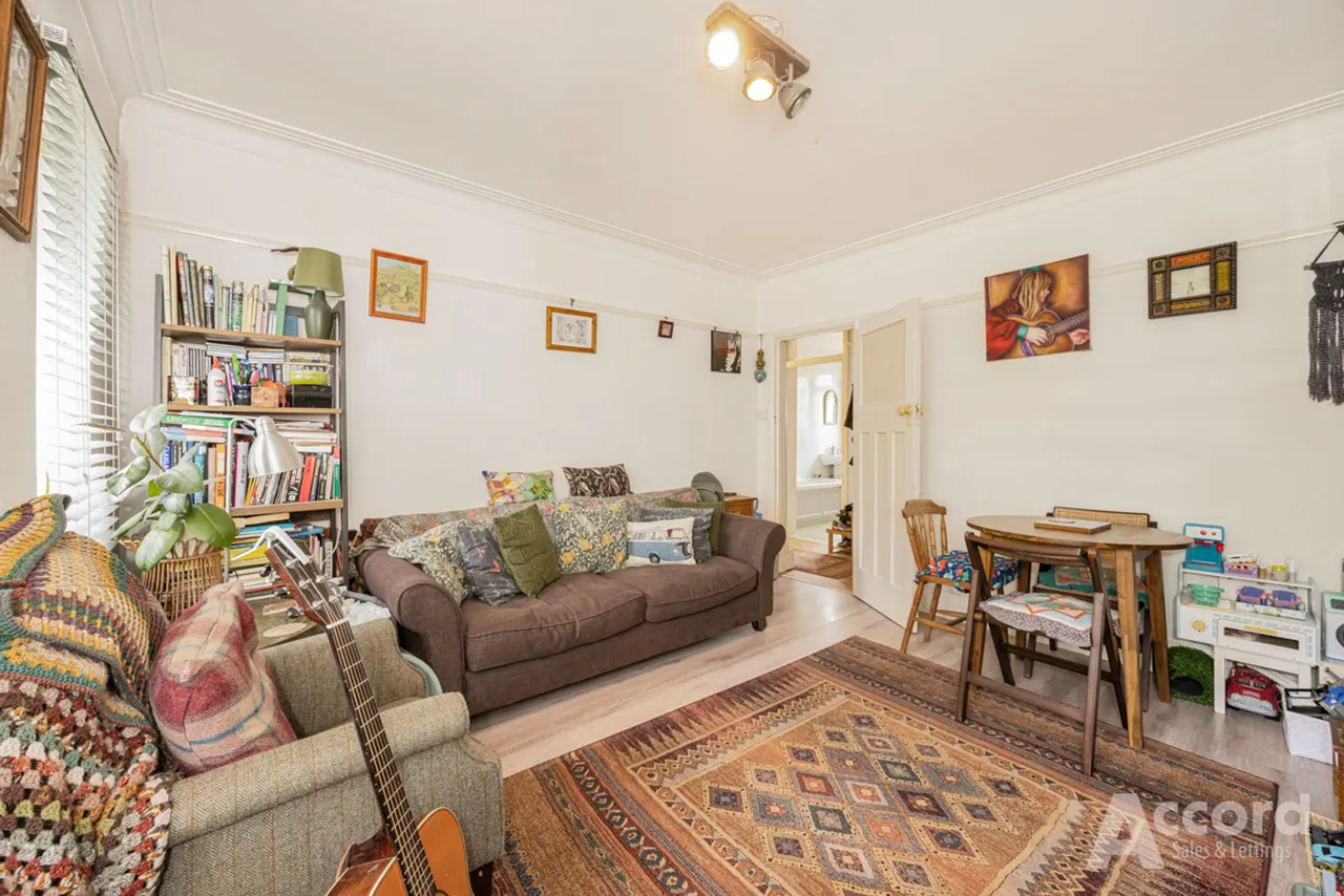 Upminster Road, Hornchurch, RM11, photo 25