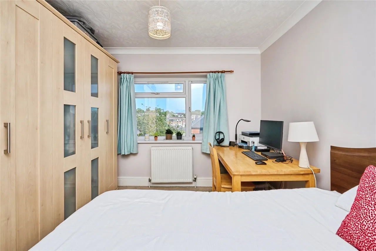 Mill Hill Road, Cowes, PO31, photo 11