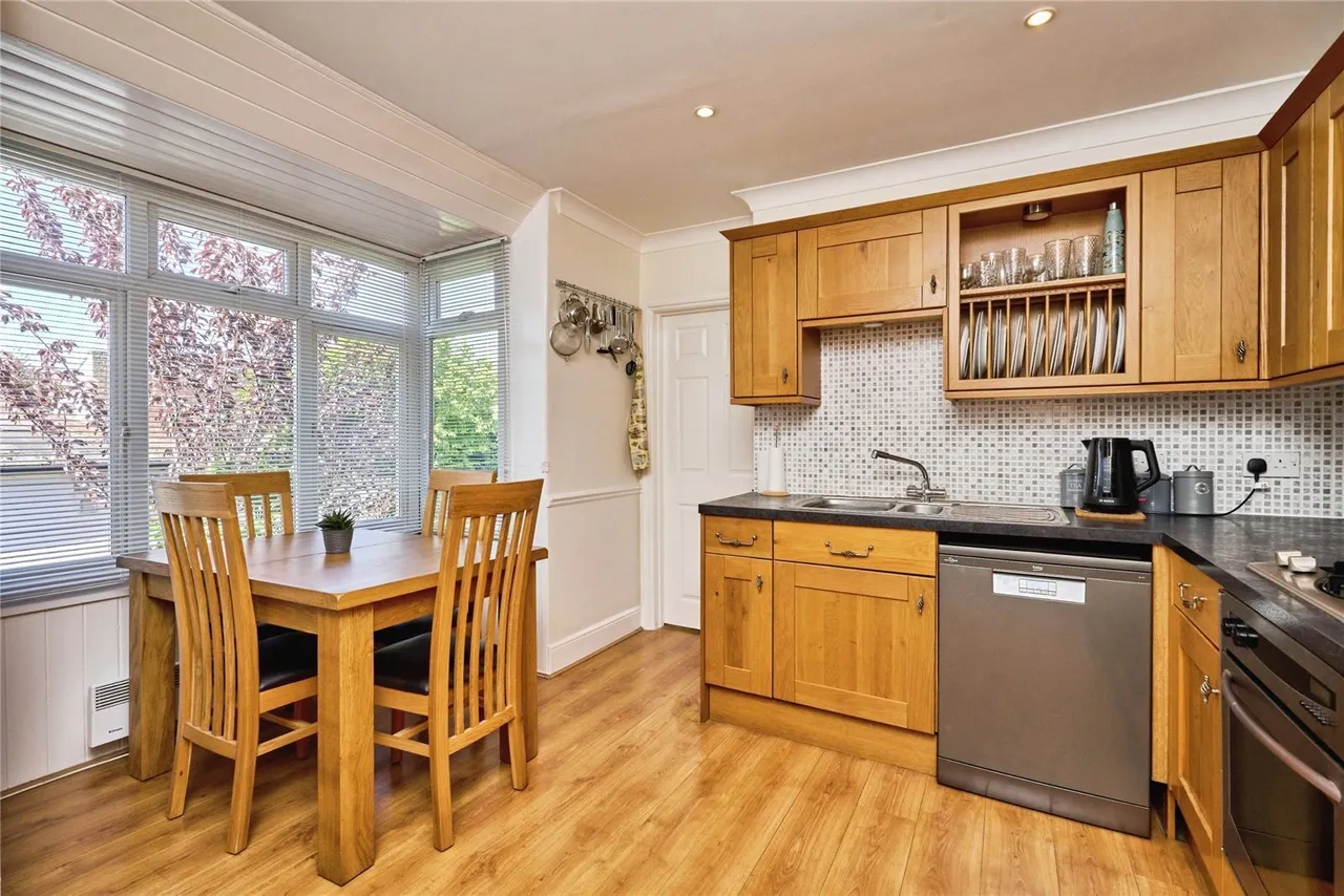 Mill Hill Road, Cowes, PO31, photo 7