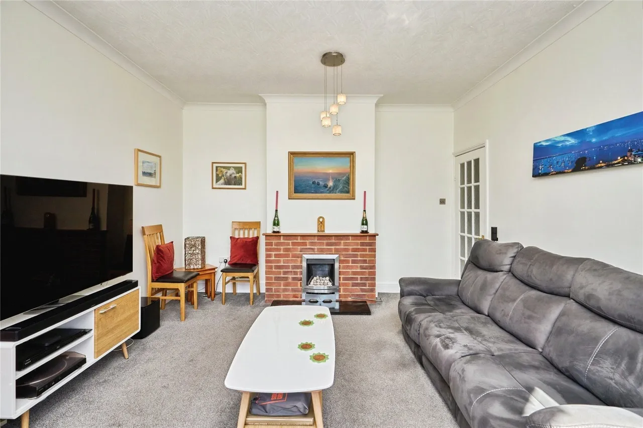 Mill Hill Road, Cowes, PO31, photo 6