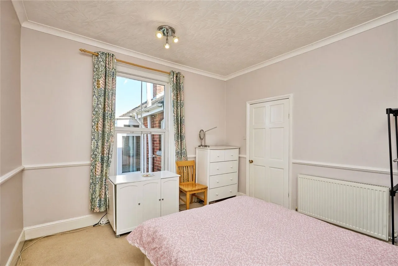 Mill Hill Road, Cowes, PO31, photo 13