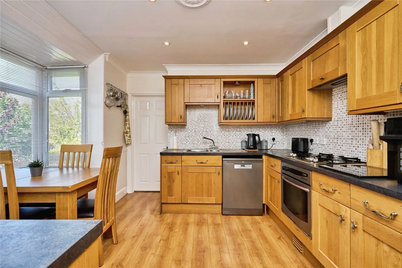 Mill Hill Road, Cowes, PO31, photo 8