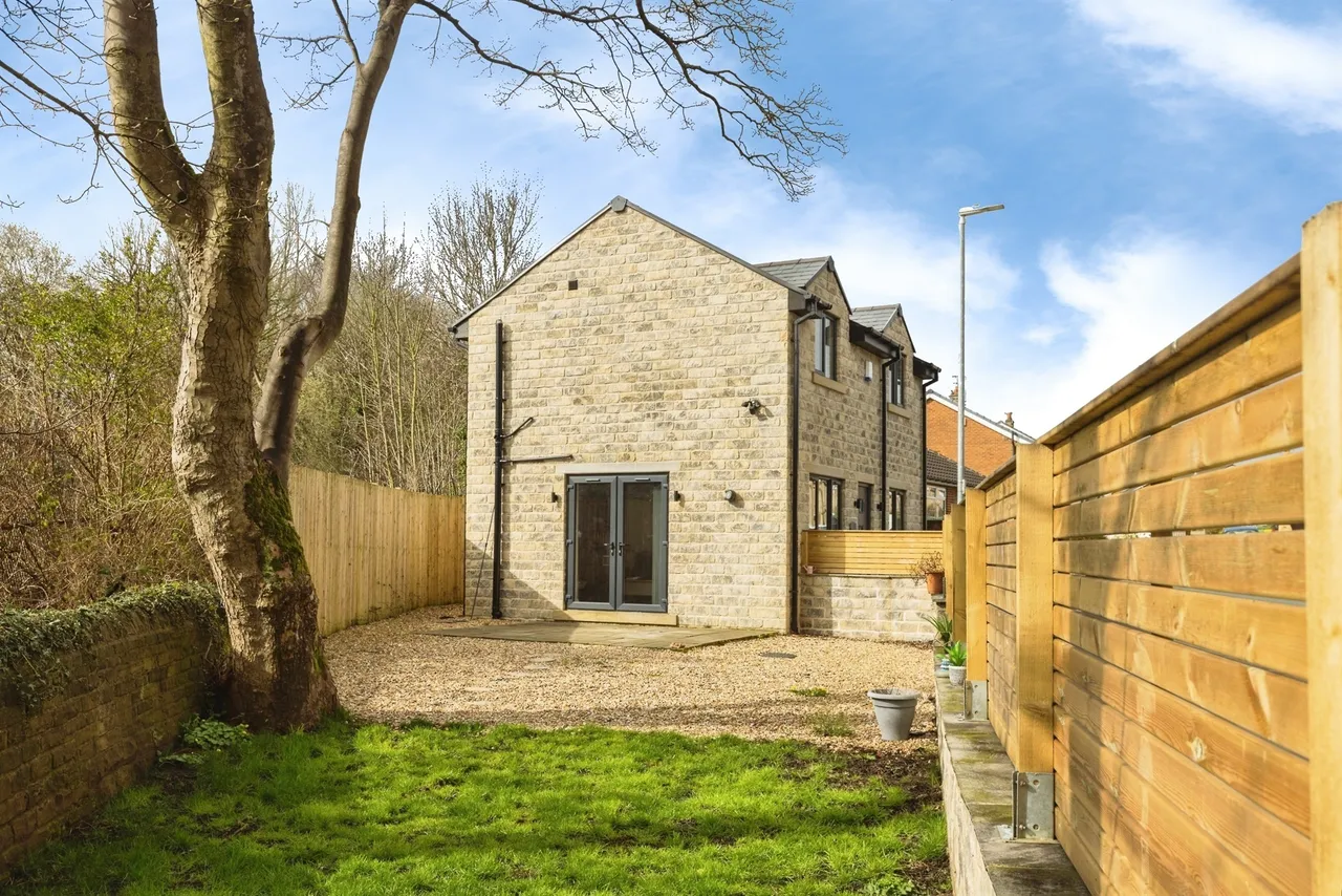 Westfield Drive, HALIFAX, photo 8