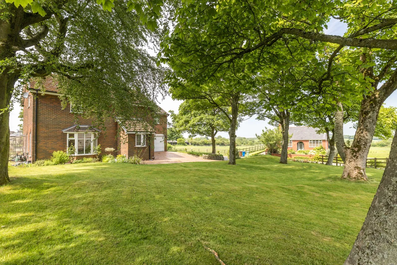 Smethurst Hall Park, Billinge, WN5, photo 8
