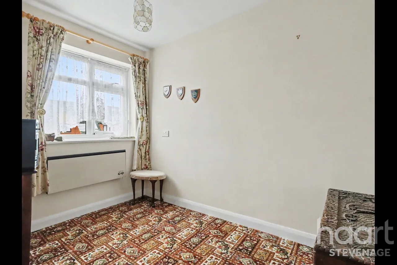 The Lawns, Stevenage, SG2, photo 8