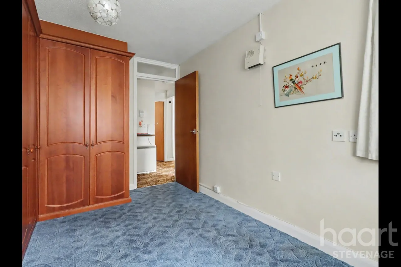 The Lawns, Stevenage, SG2, photo 6