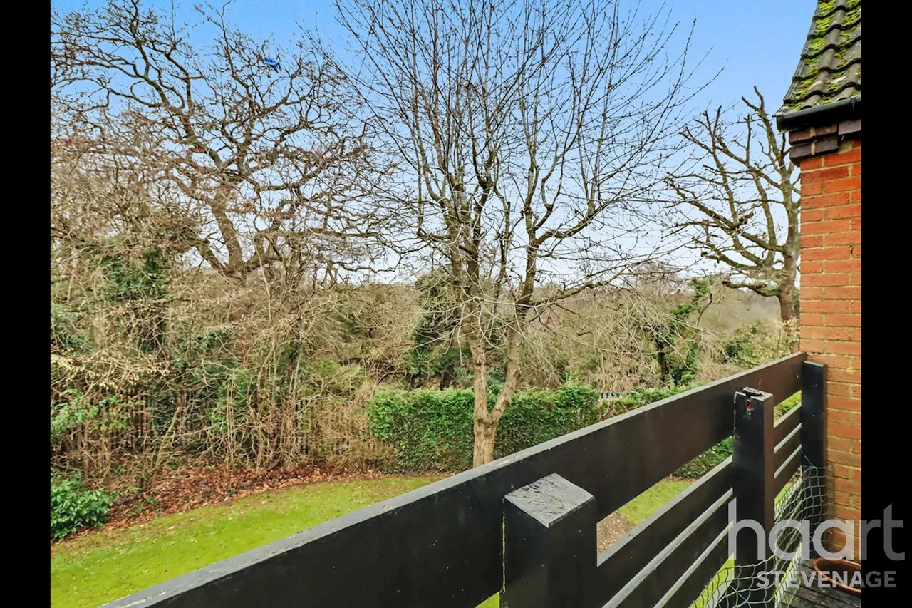 The Lawns, Stevenage, SG2, photo 5